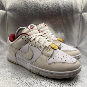 Size 8.5 Nike‎ Dunk Low SE Sisterhood Womens White Athletic Sneakers DV1160-100